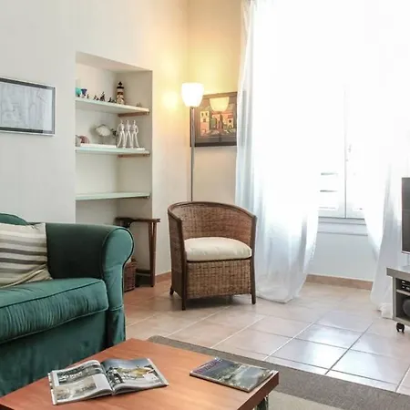 Center Apartment, Place Massena ניס